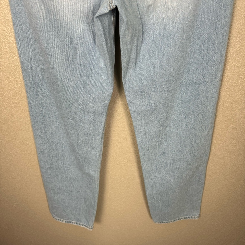 American Eagle NWT Women’s Distressed High-Rise Mom Straight Jeans - Picture 11 of 11